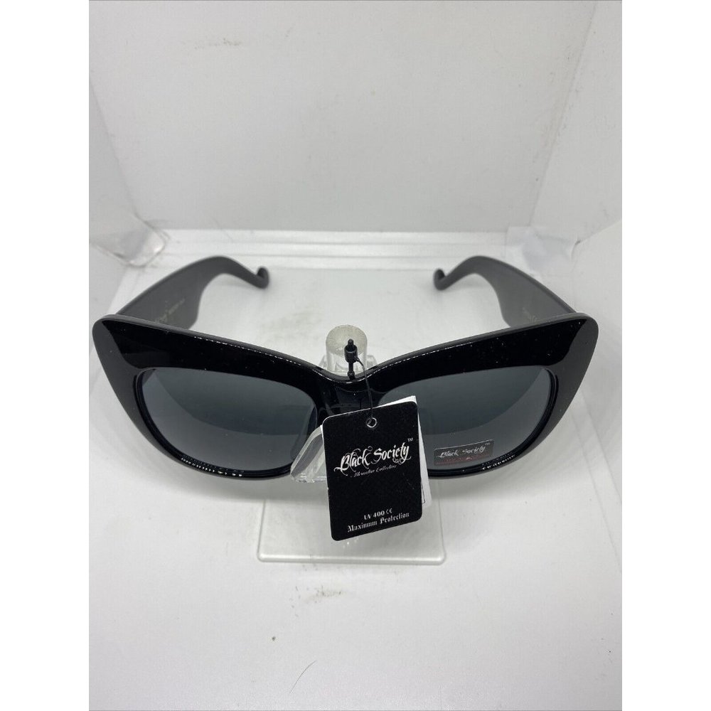 Black Society Sunglasses Womens Cat Eye Black Frame Black Lens Skull + Studs NWT - Picture 2 of 7